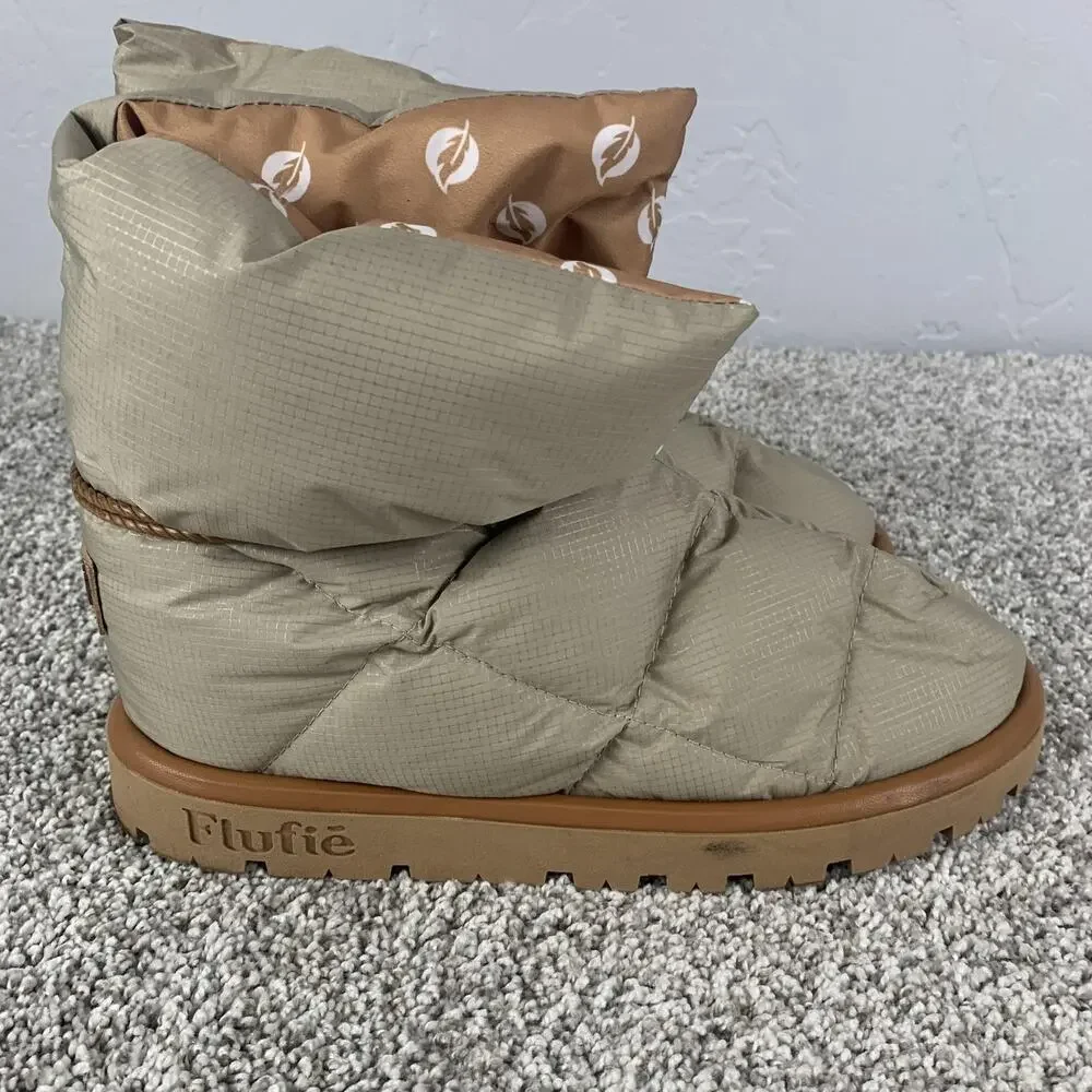Flufié Boots Womens Size 11 Beige Quilted Nylon Ankle Snow Winter Insulated